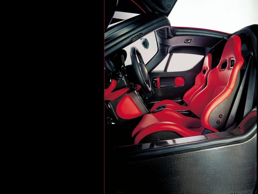 Интерьер Ferrari Enzo 2002 года  (фото 35 из 127)